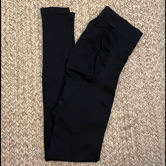 BLANQI Maternity Leggings - Picture 2 of 2
